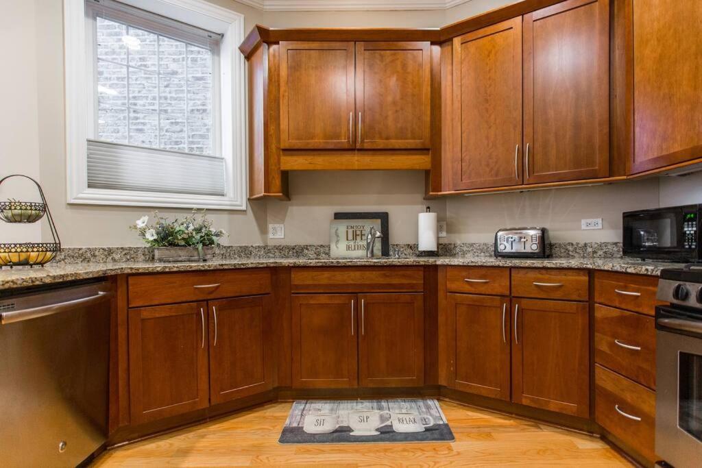 Appartement The Wrigleyville Vip-200 Steps From Wrigley Field Chicago